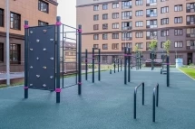 Рукоход двухсекционный с подъёмом и 3 турника