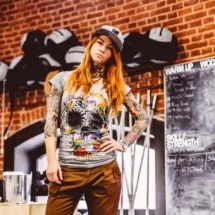 Женская Футболка Headrush heashirt0319