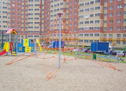 Канатный лаз (красный канат + черный крепеж) Romana 601.01.00, фото 3