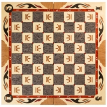 Шахматы резные ручной работы "С Гербом" средние (Россия, дерево, размер 50х25х10 см) Шахматы резные ручной работы "С Гербом" средние (Россия, дерево, размер 50х25х10 см)