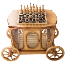 Стол шахматный с баром в виде кареты Стол шахматный с баром в виде кареты