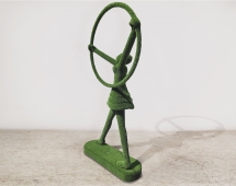 Топиари Гимнастка - газон Есо Топиари Гимнастка - газон Есо