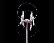 Скульптура из нержавеющей стали Галактика Увеличенный размер, 8-гранное конусовидное основание из нержавеющей стали Скульптура из нержавеющей стали Галактика Увеличенный размер, 8-гранное конусовидное основание из нержавеющей стали