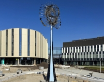 Скульптура из нержавеющей стали Пульсар Стандартный размер, трубчатое основание из нержавеющей стали Скульптура из нержавеющей стали Пульсар Стандартный размер, трубчатое основание из нержавеющей стали