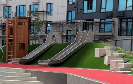 Горка на склон с двумя скатами, фото 1