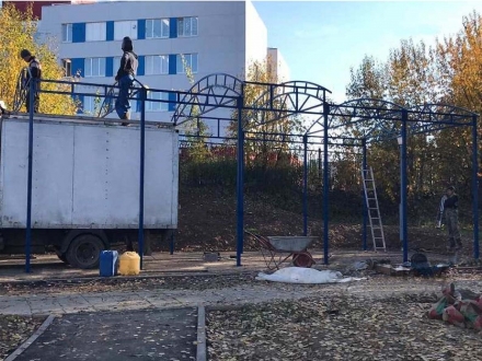 Арочный навес над тренажерной площадкой, фото 4