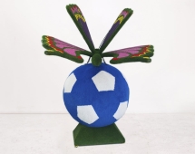 Топиари композиция Бабочка на футбольном мяче - газон Есо Топиари композиция Бабочка на футбольном мяче - газон Есо