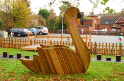 Вазон Лебедь, фото 3