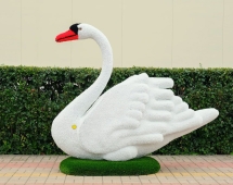 Топиари Два лебедя на острове - газон Eco + Deluxe Топиари Два лебедя на острове - газон Eco + Deluxe