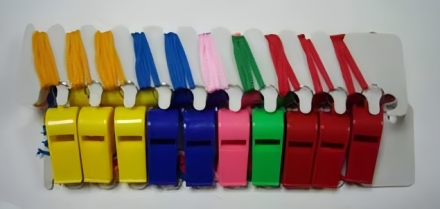 Свисток пластмассовый средний (упаковка: 20 шт), фото 1