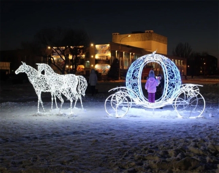 Световая фигура Карета для Золушки и два коня, фото 2