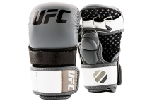 (UFC PRO Перчатки для спарринга серые S/M)