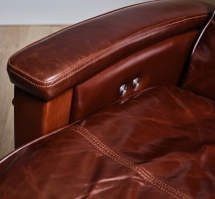 Массажное кресло OGAWA Cosmic Odyssey brown/light brown Массажное кресло OGAWA Cosmic Odyssey brown/light brown