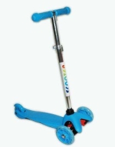 Самокат трёхколёсный. Рекомендован детям в возрасте от 3 лет