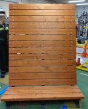 Вертикальная скамейка "Вдаль" Вертикальная скамейка "Вдаль"