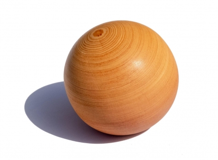 Шар массажный из лиственницы диаметр 7 см в мешочке, фото 2