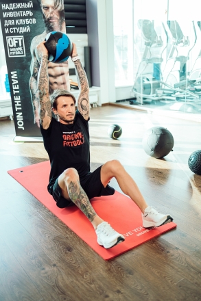 Мяч тренировочный (медицинбол) с хватами, 3 кг, фото 7